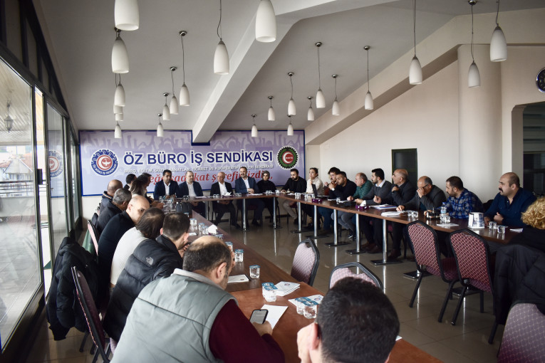 T.C. TİCARET BAKANLIĞI BÜNYESİNDE ÇALIŞAN ÜYELERİMİZLE TOPLANTI GERÇEKLEŞTİRİLDİ