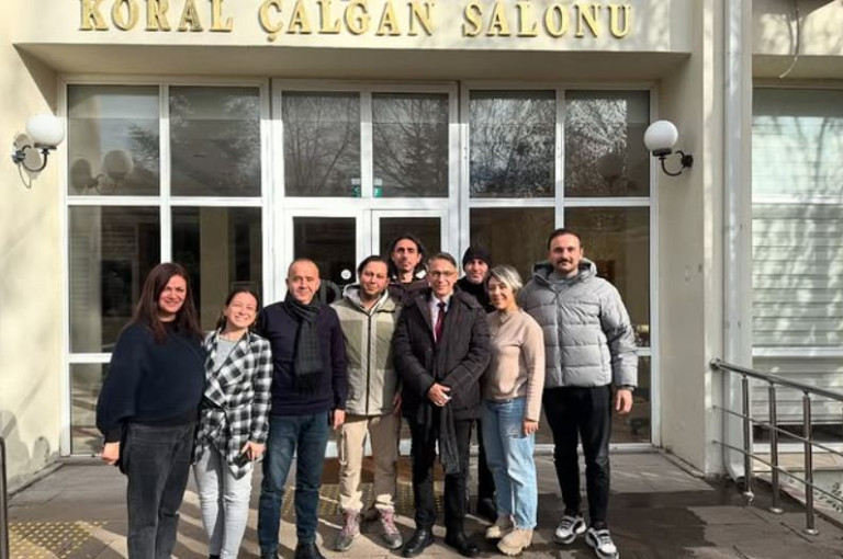 ESKİŞEHİR ŞUBE YÖNETİMİMİZ VE TEMSİLCİLERİMİZDEN DEVLET KONSERVATUVARINDA ÇALIŞAN ÜYELERİMİZE ZİYARET