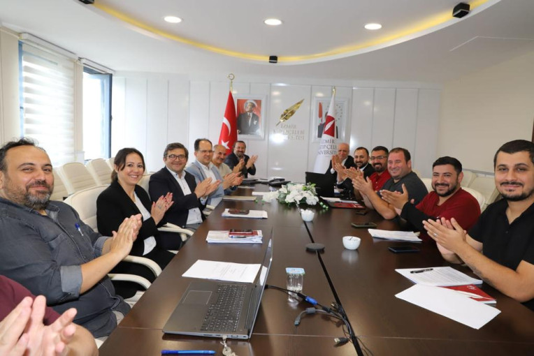 İZMİR KATİP ÇELEBİ ÜNİVERSİTESİYLE TOPLU İŞ SÖZLEŞMESİ İMZALANDI